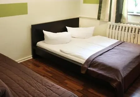 Overnight Hotel