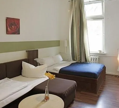 Overnight Hotel 3*