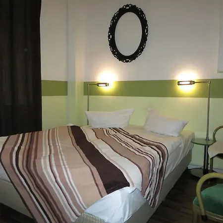 Overnight 3*