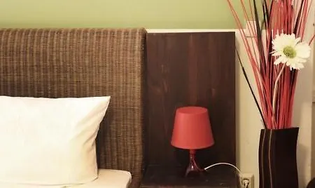 Overnight Hotel 3*